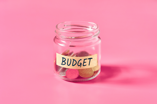budget erstellen und geld auch bei geringem einkommen sparen